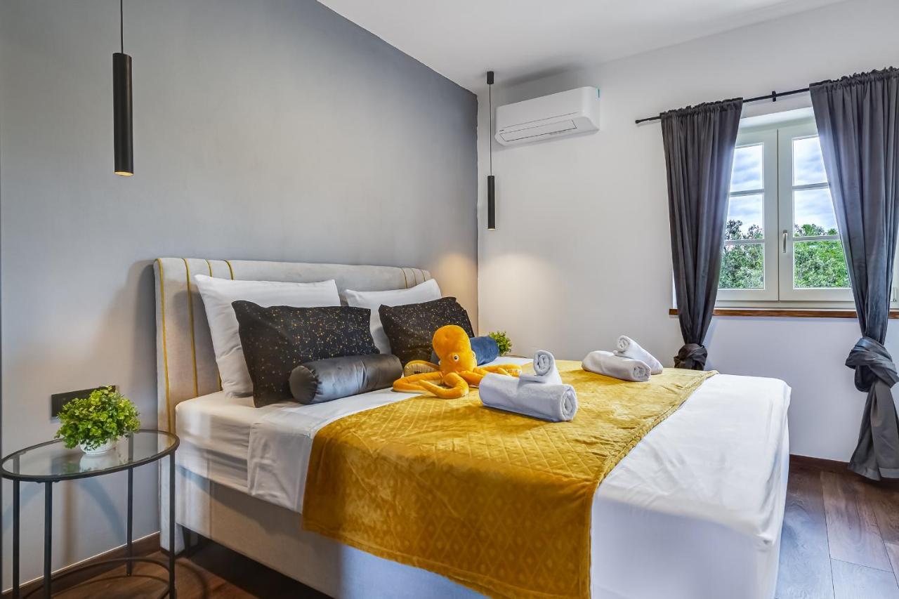 Апартаменты Teona Luxury With 2 And Terrace Sea View
